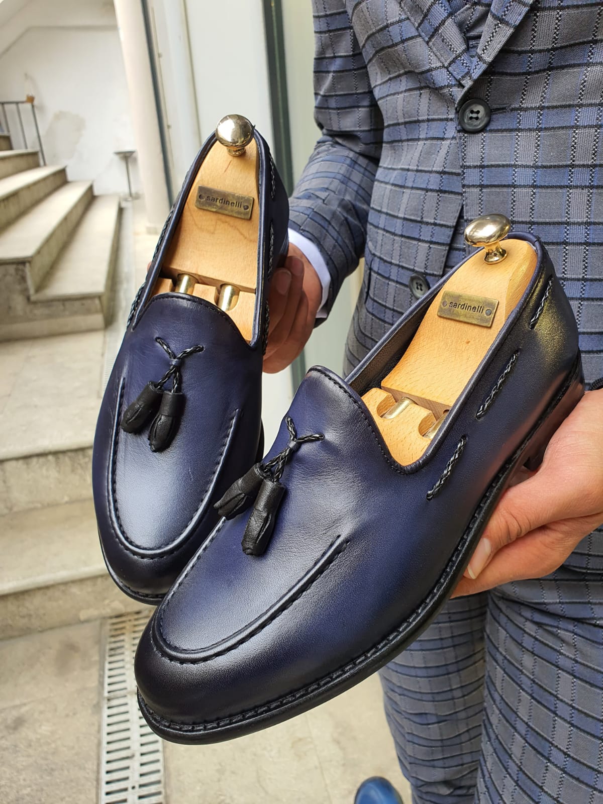 Born Handcrafted Leather Tassel Loafers Blue Brown Nautical Men\'s Size 9.5 EUC Alden x Brogue Unlined  main image 2